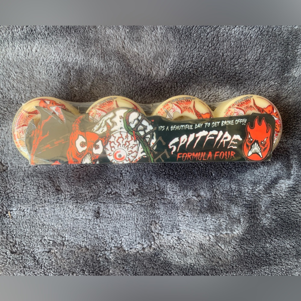Spitfire formula four wheels